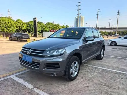 VOLKSWAGEN TOUAREG 2011