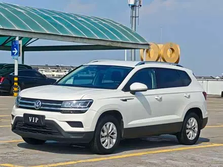 VOLKSWAGEN THARU — из Кореи под ключ