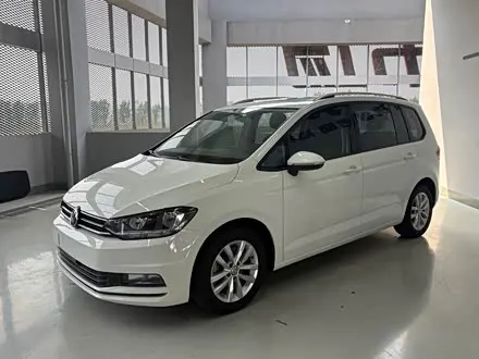 VOLKSWAGEN TOURAN 2016