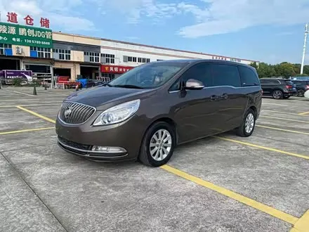 BUICK GL8 — из Китая под ключ