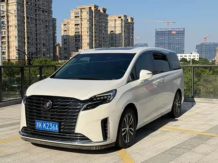 BUICK GL8 — из Китая под ключ