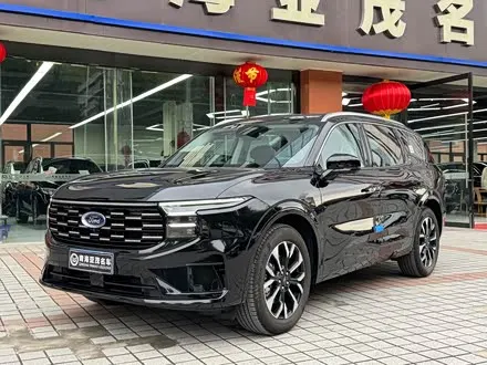 FORD EDGE 2025