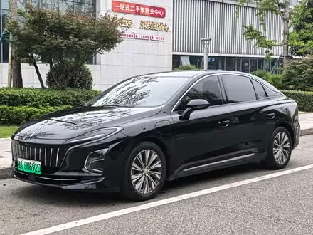 HONGQI E-QM5 — из Китая под ключ