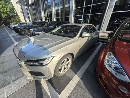 VOLVO S90 — из Китая под ключ