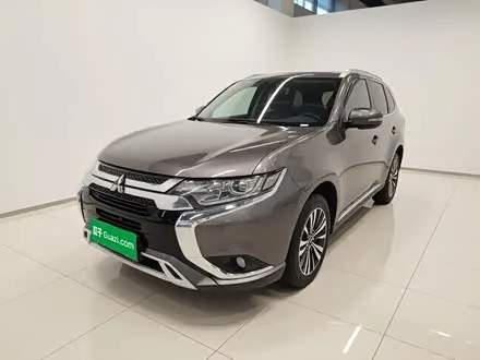 MITSUBISHI OUTLANDER 2021