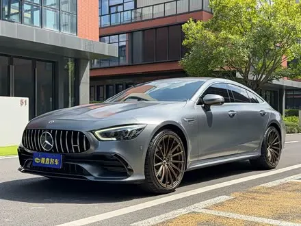 MERCEDES-AMG GT 2019