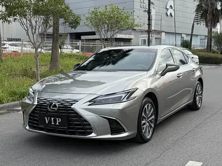 LEXUS ES — из Кореи под ключ