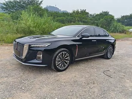 HONGQI H5 — из Китая под ключ