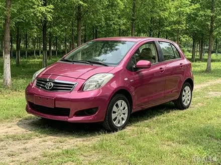 TOYOTA YARIS 2011