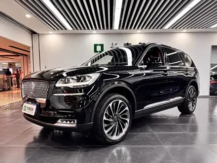 LINCOLN AVIATOR 2021