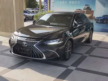 LEXUS ES — из Кореи под ключ
