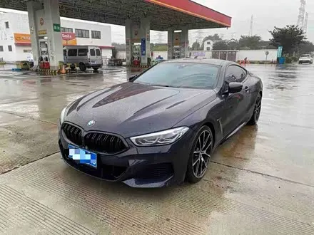 BMW 8 SERIES 2021