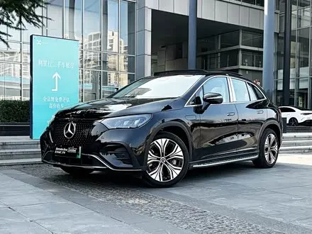 MERCEDES-BENZ EQE SUV 2024