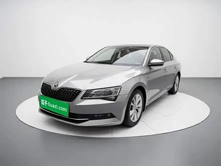 SKODA SUPERB 2018