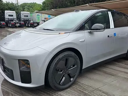 LI AUTO I6 — из Китая под ключ