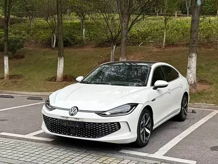 VOLKSWAGEN LAMANDO — из Кореи под ключ