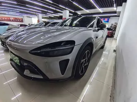 XIAOMI YU7 2025