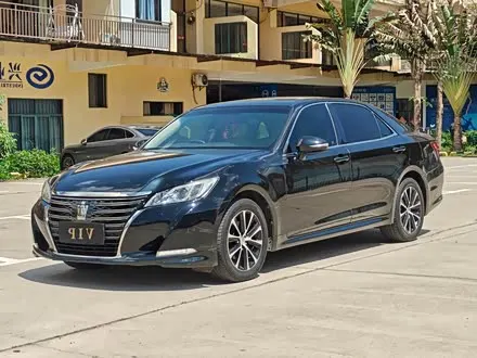 TOYOTA CROWN 2018