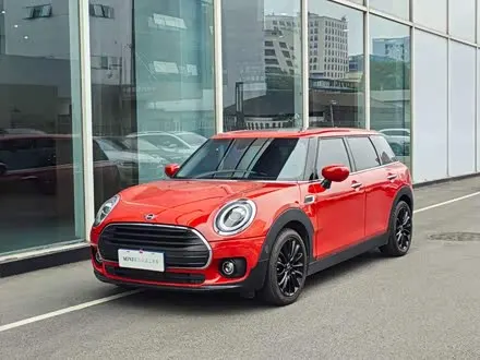 MINI CLUBMAN 2019