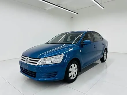 VOLKSWAGEN SANTANA 2013