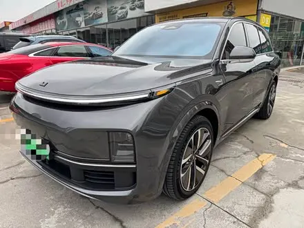LI AUTO L8 2023