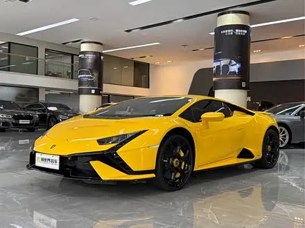 LAMBORGHINI HURACAN 2023