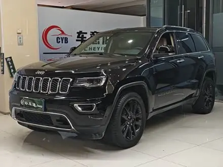 JEEP GRAND CHEROKEE 2017