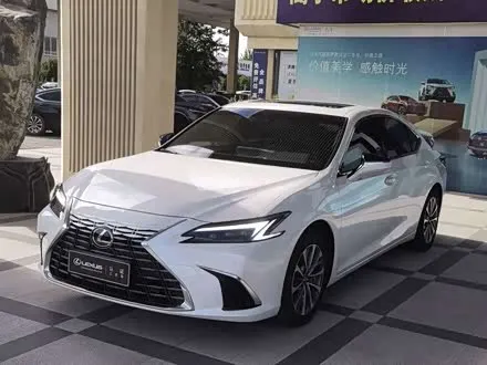 LEXUS ES — из Китая под ключ