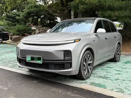 LI AUTO L8 2023