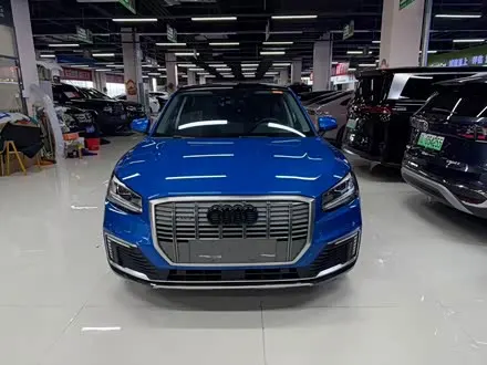 AUDI Q2L E-TRON 2019