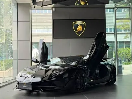  AVENTADOR 2019