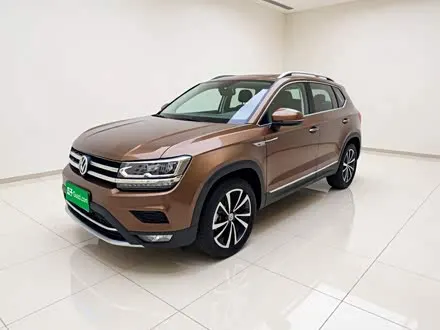 VOLKSWAGEN THARU 2019