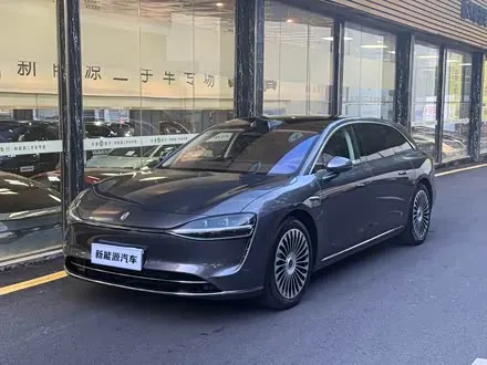 AITO LUXEED S9T 2025