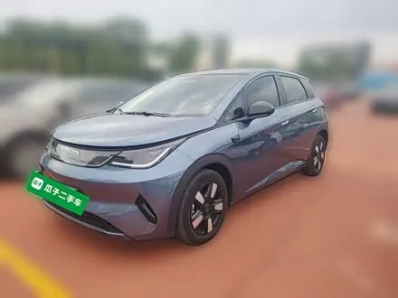 BYD DOLPHIN 2025