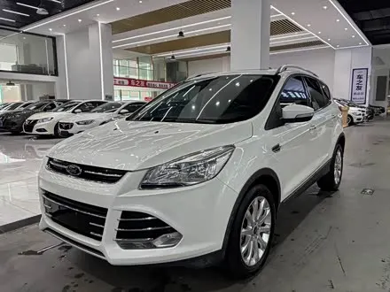 FORD KUGA 2015