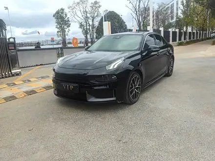 LYNK & CO 03 2018