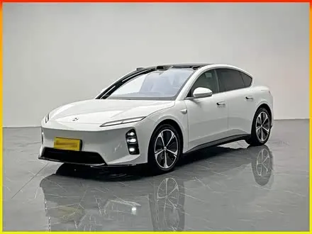 NIO ET5 2025