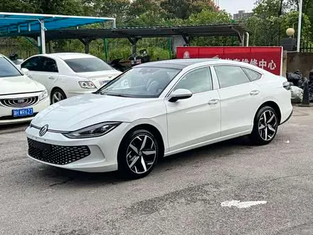 VOLKSWAGEN LAMANDO 2025