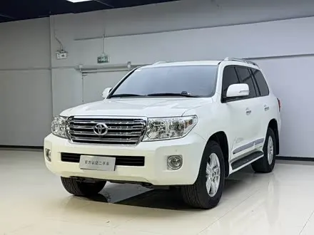 TOYOTA LAND CRUISER 2014