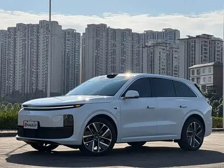 LI AUTO L6 2024