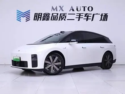 LI AUTO I6 2025