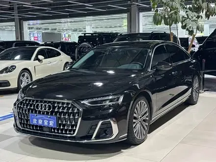 AUDI A8 2024