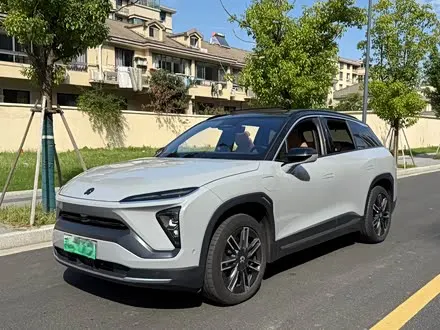 NIO ES6 2020