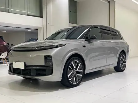 LI AUTO L8 2023