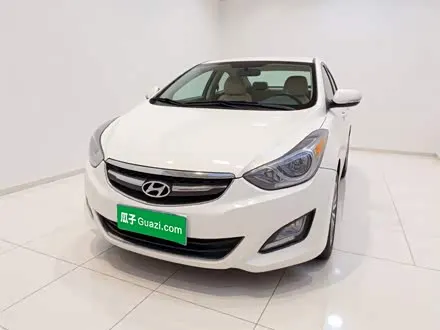 HYUNDAI ELANTRA 2015