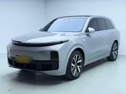 LI AUTO L8 2023