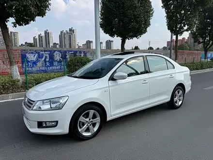 VOLKSWAGEN SANTANA 2015