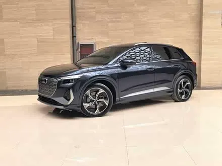 AUDI Q4 E-TRON 2024