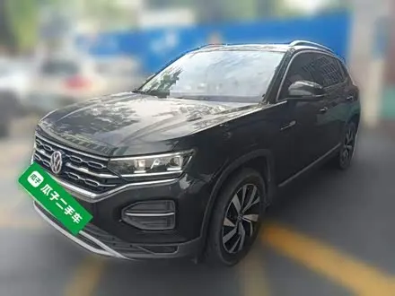 VOLKSWAGEN TAYRON 2020