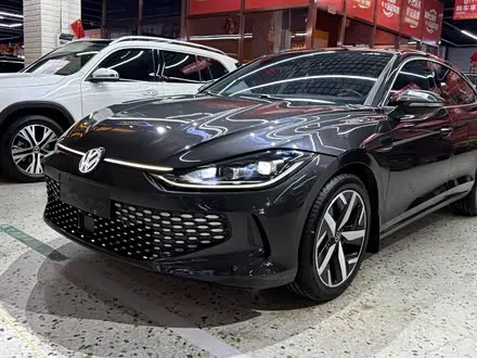 VOLKSWAGEN LAMANDO 2023